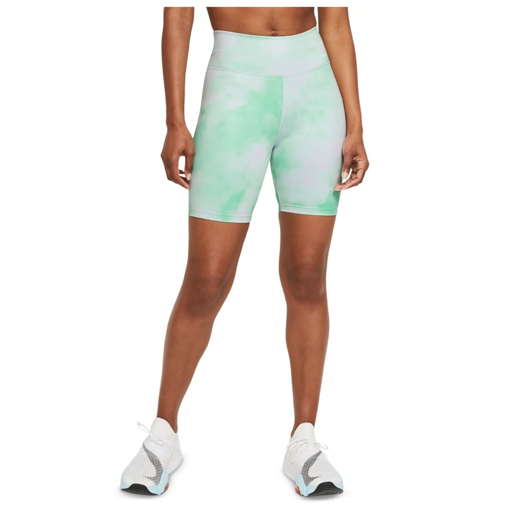 Nike mid rise biker shorts